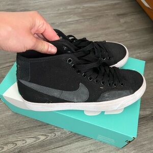 Nike Kids Black and Gray High-Top Sneakers